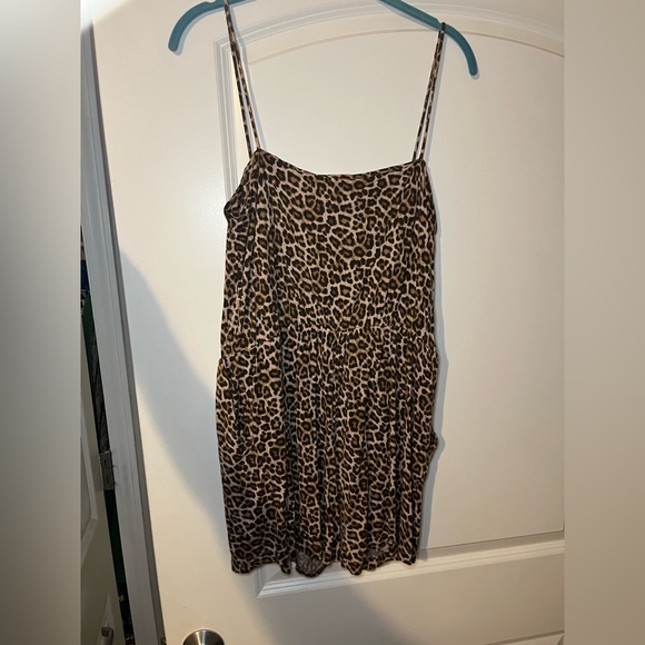 H&M cheetah size medium romper - Picture 6 of 6